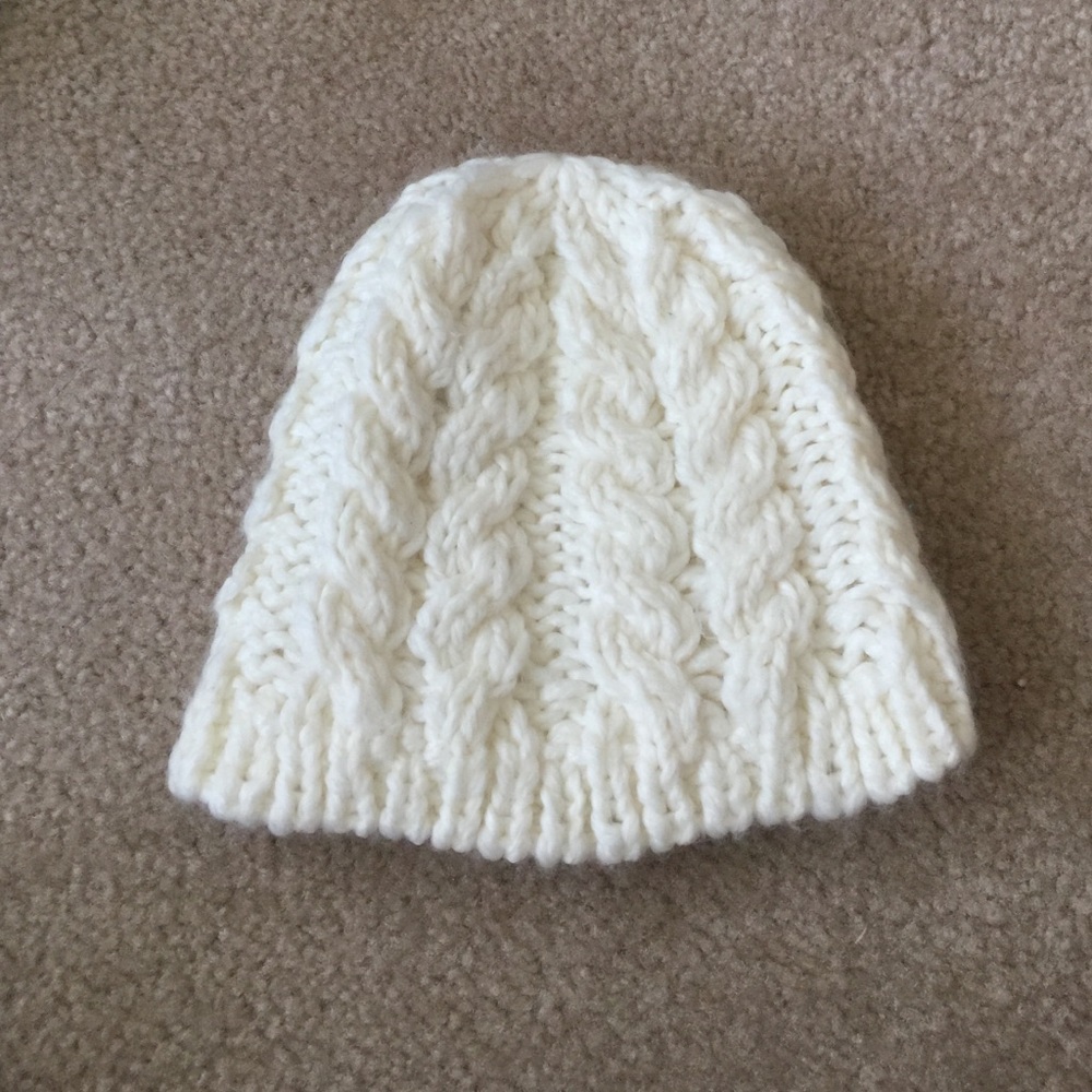 H&M cream beanie